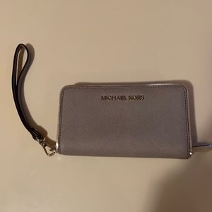 Michael Kors Wristlet/Wallet/Phone Case